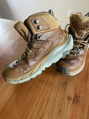 Men’s Hoka Kaha 2 GTX Waterproof Hiking Boots Size 8
